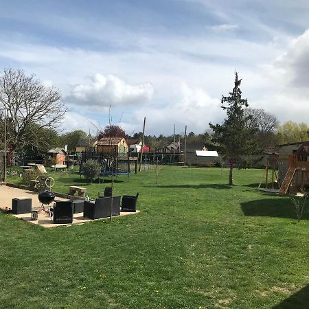 Вілла L'Esprit De Famille Saint-Parres-les-Vaudes Екстер'єр фото